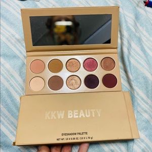 KKW BEAUTY eyeshadow pallet. 💯 AUTHENTIC